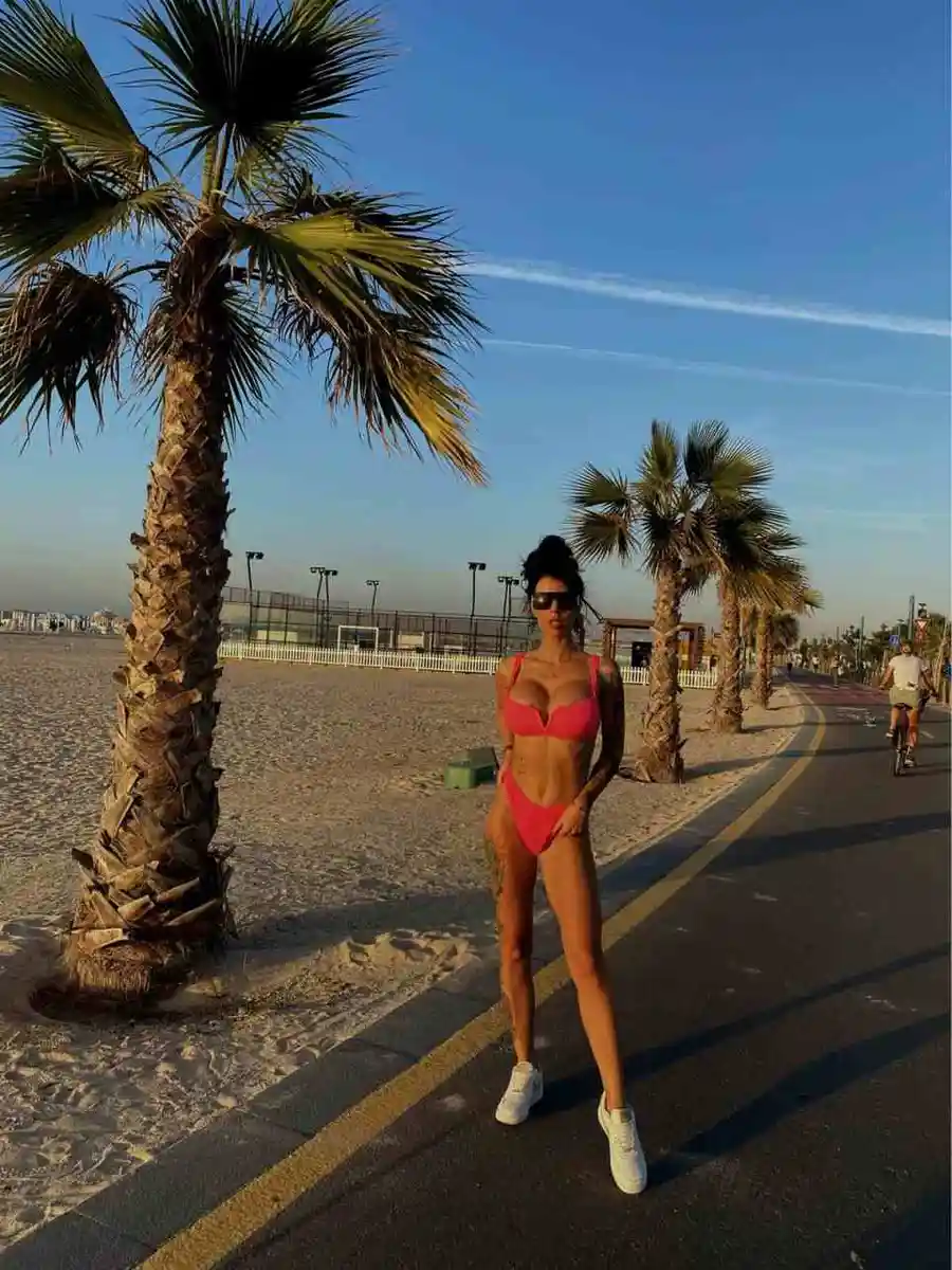 Abelle escort in London