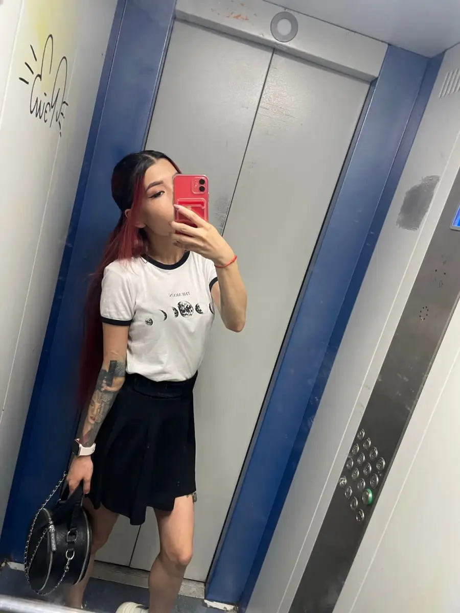 Adele escort in London