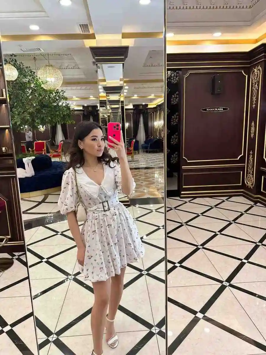 Aiza escort in London