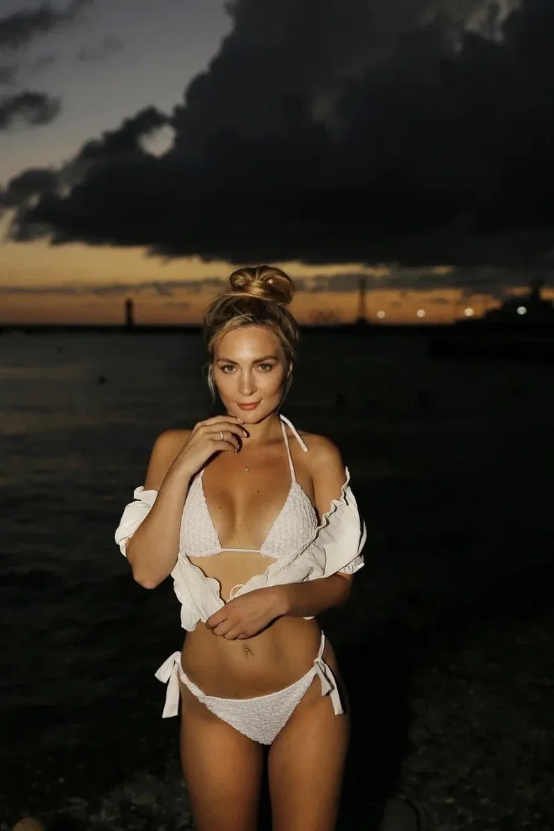Alexa escort in London