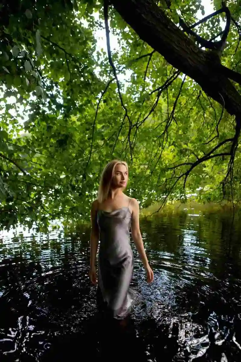 Alexandra  escort in London