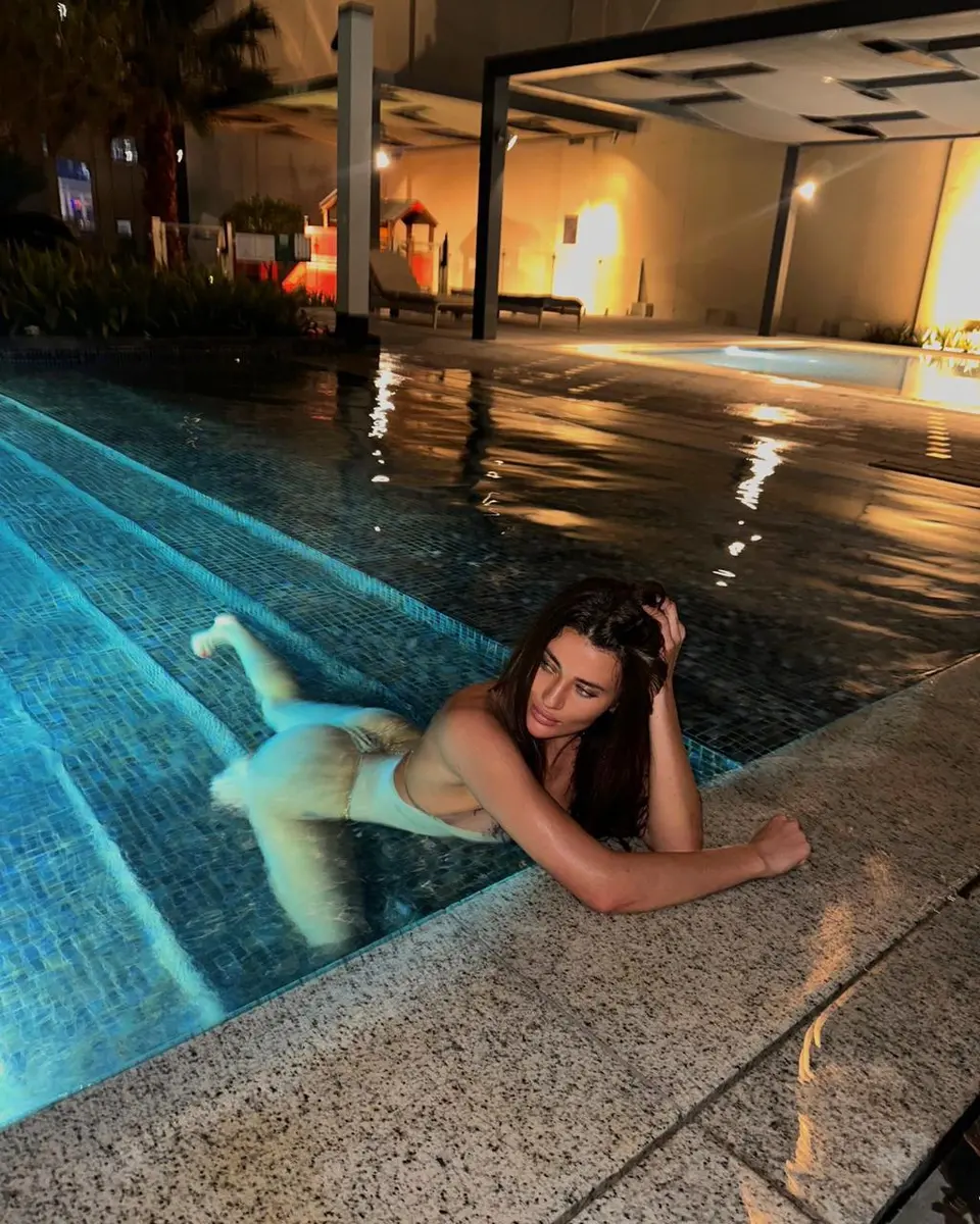 Alexandra escort in London