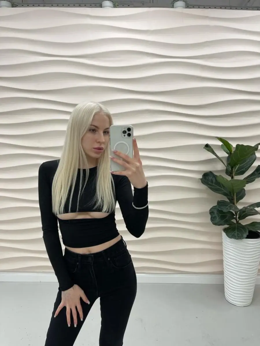 Alina escort in London