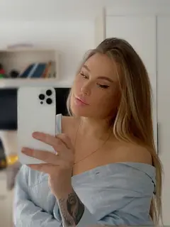 Alina escort in London