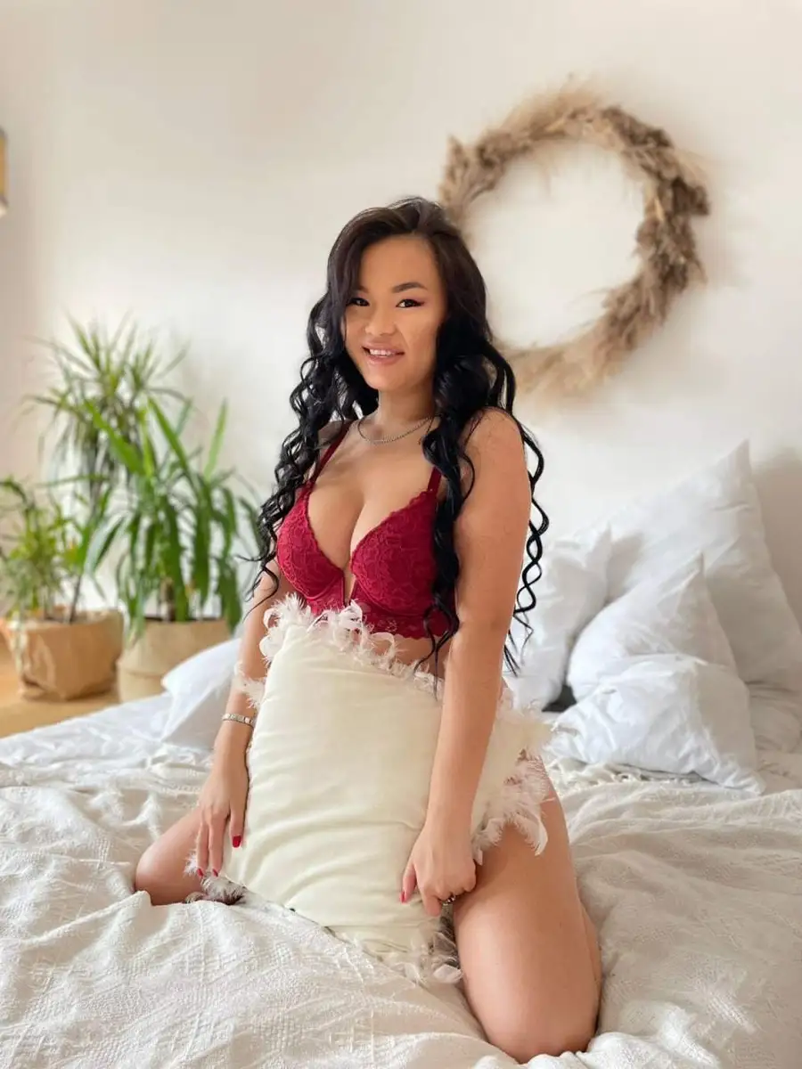 Altana escort in London