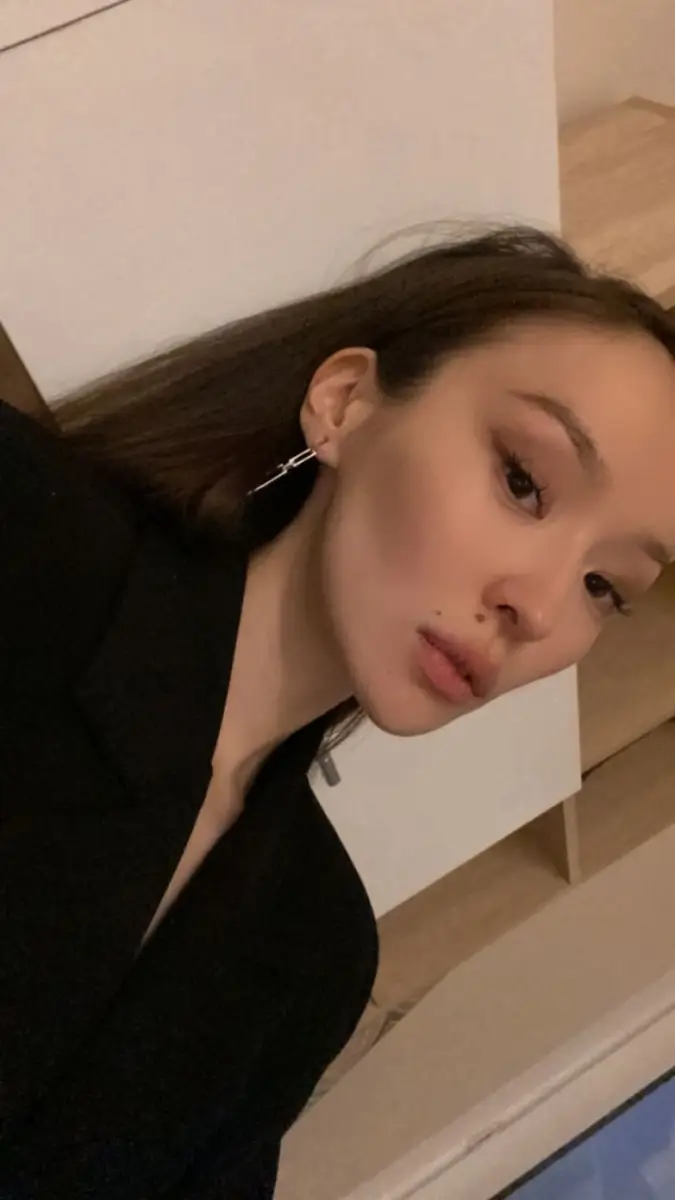 Amina escort in London