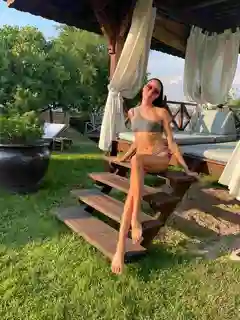 Angel escort in London