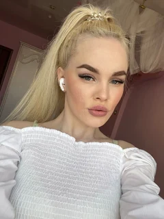 Angelica escort in London