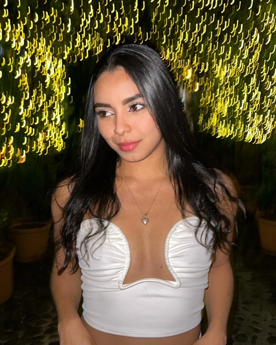 Antonella escort in London