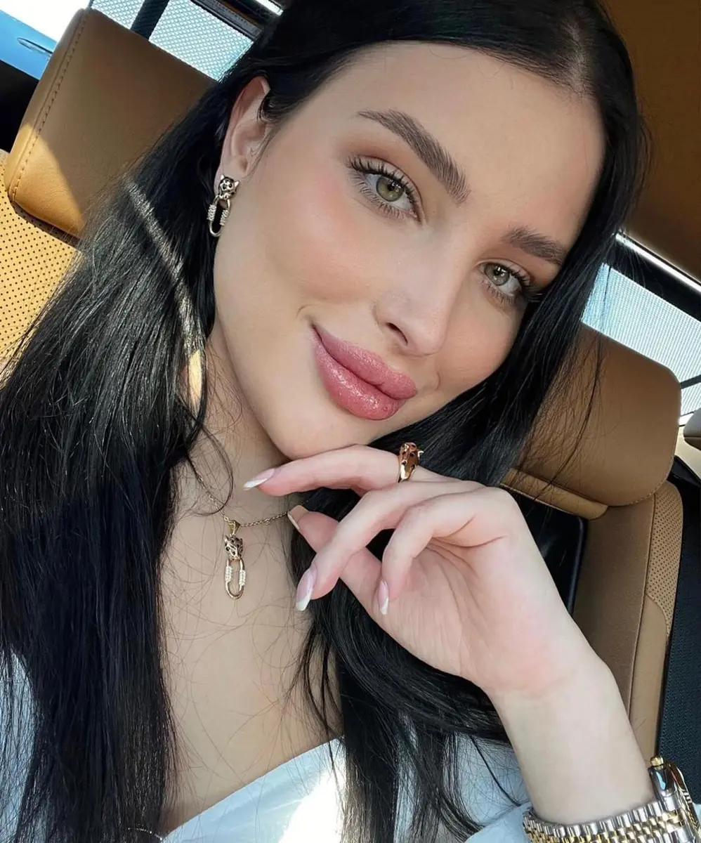 Arina escort in London