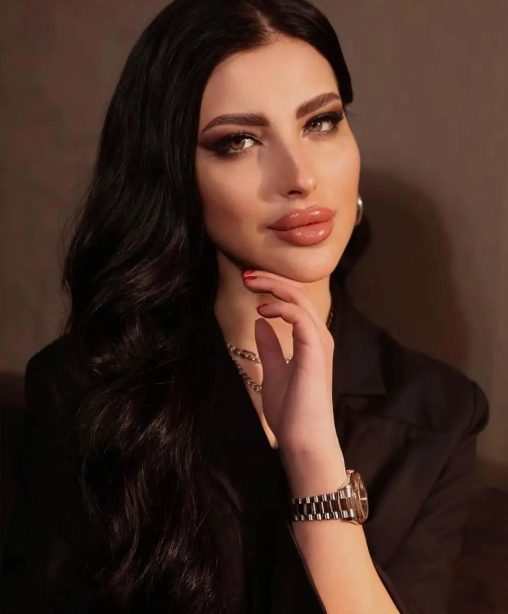 Arina escort in London
