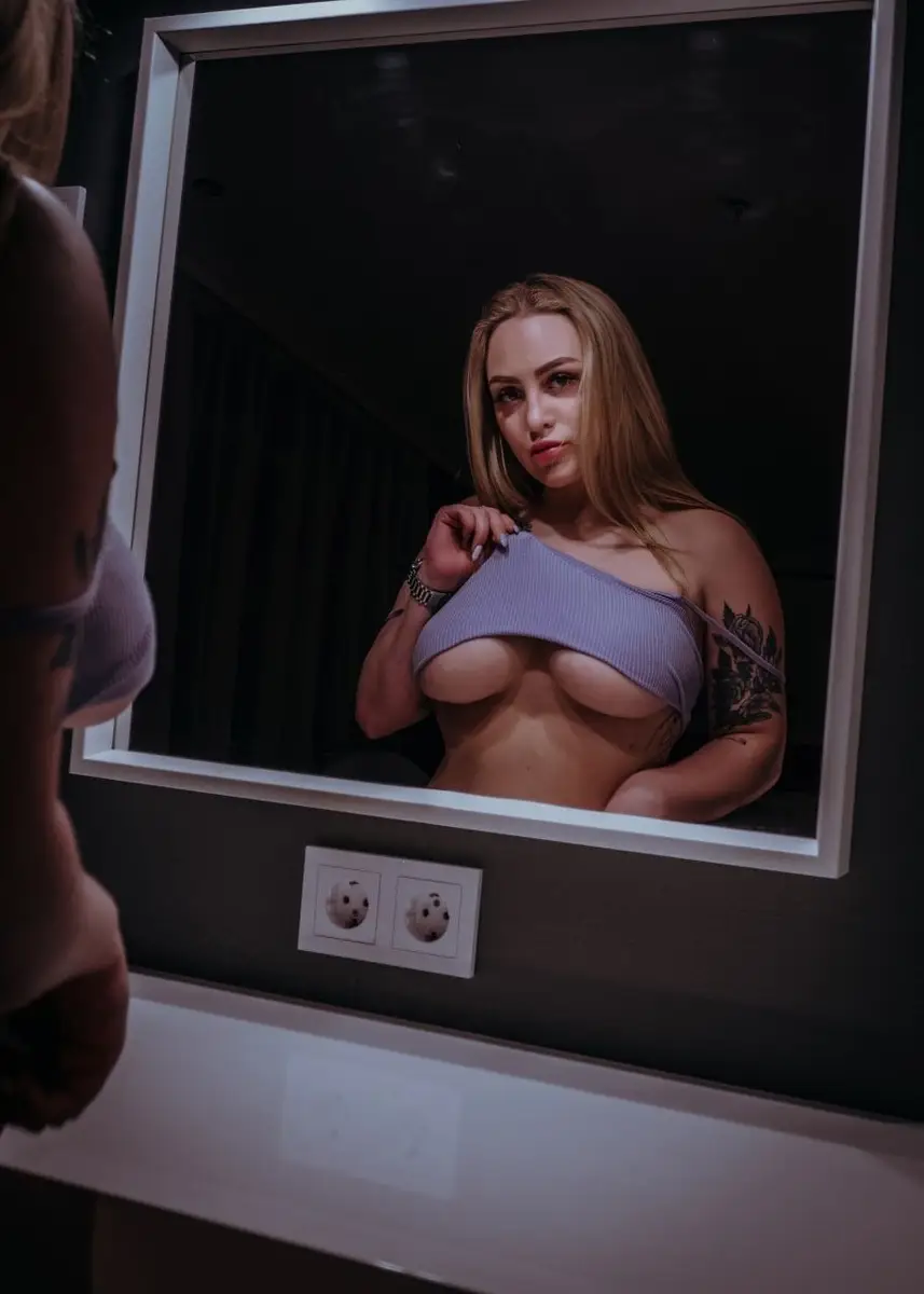 Arina escort in London