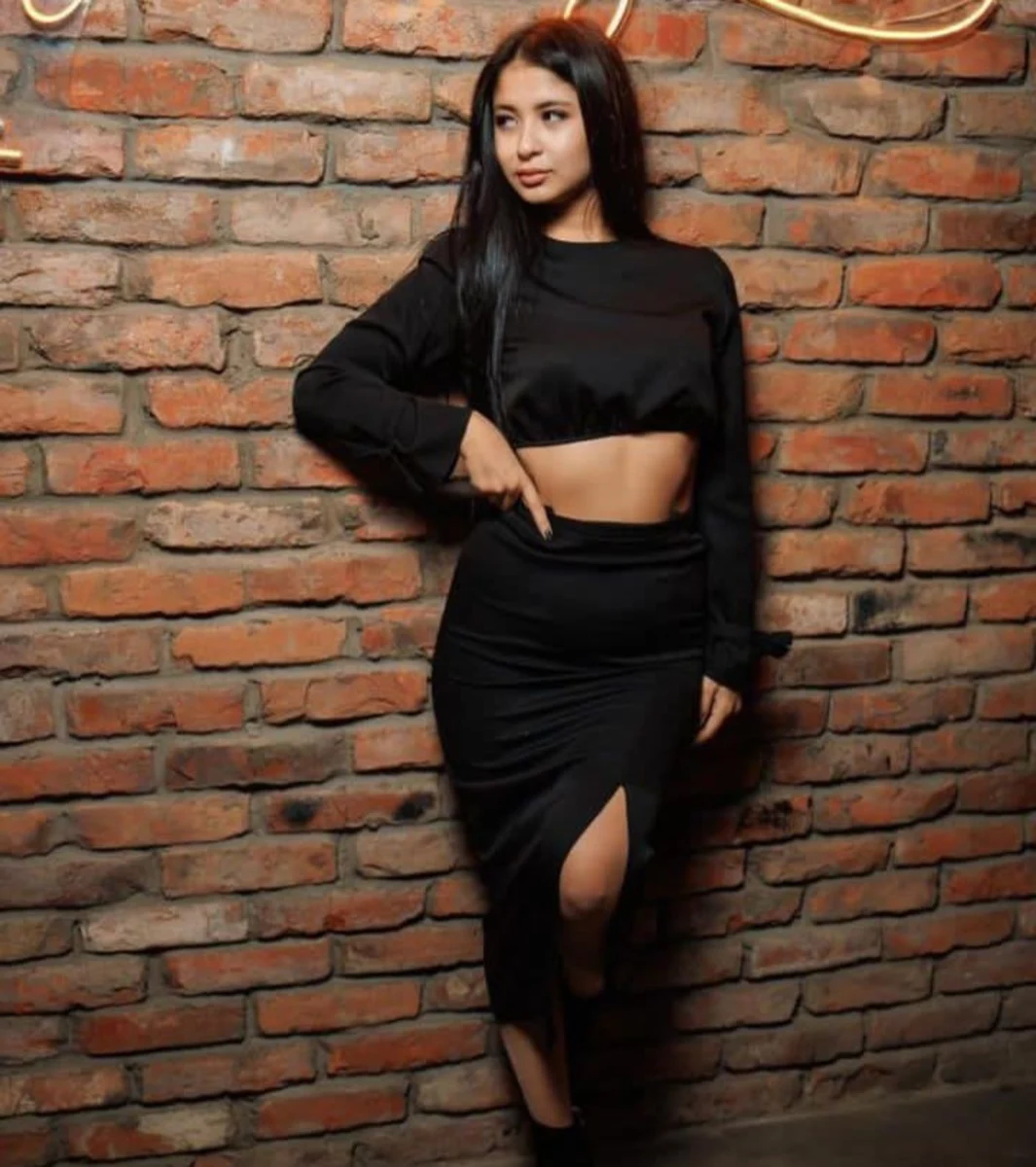Arya escort in London