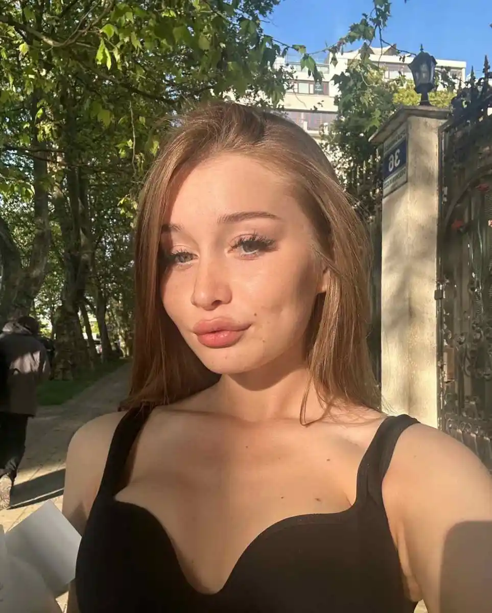 Avrora escort in London