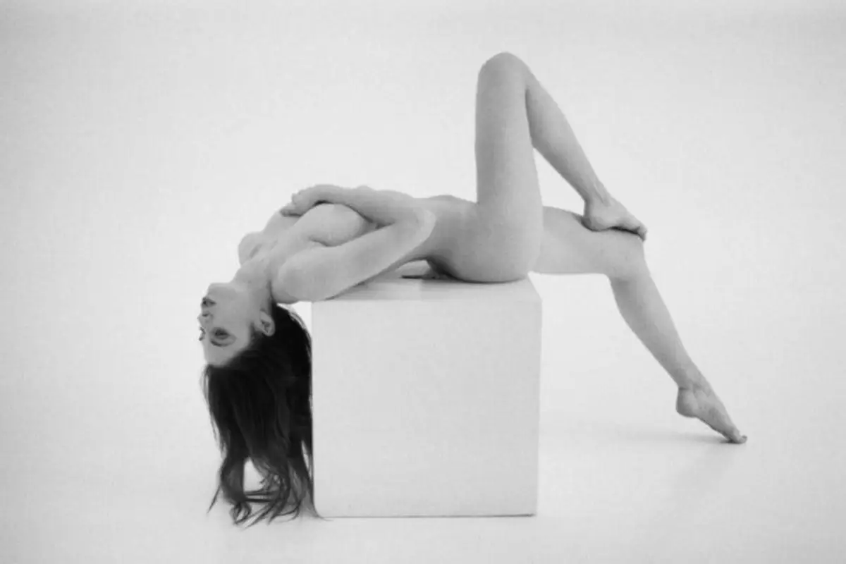 Azaliya escort in London