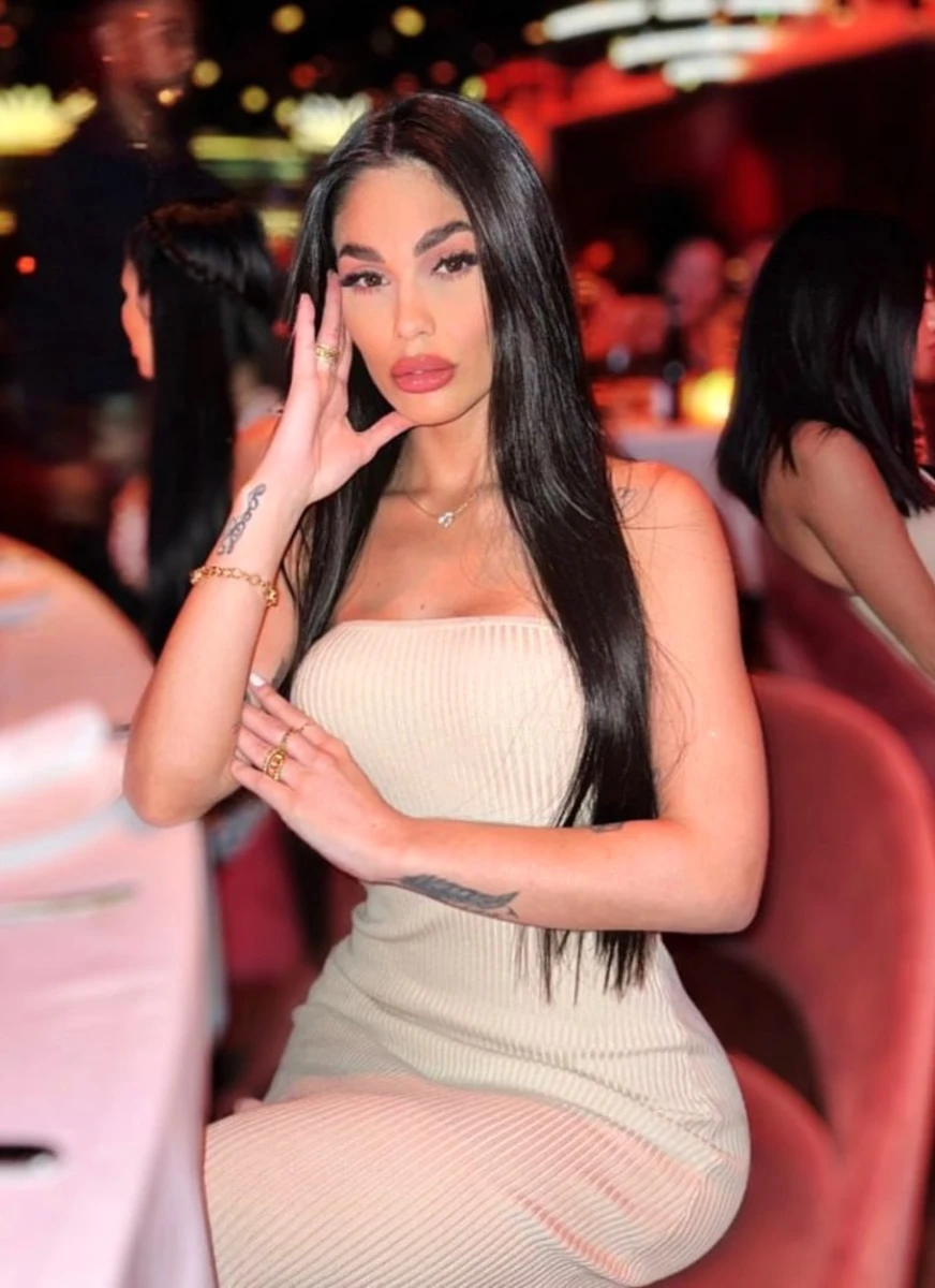 Bárbara escort in London