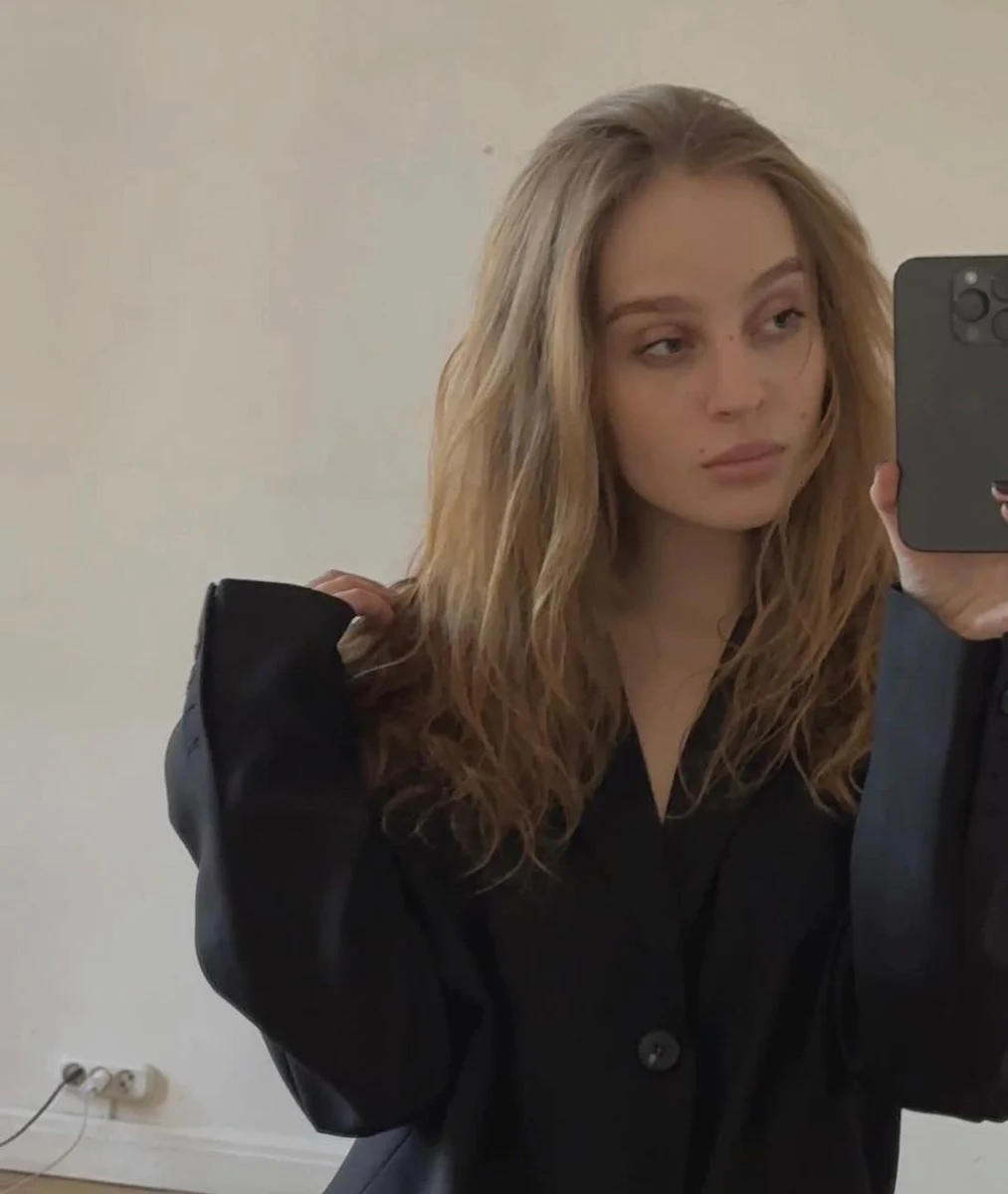 Bella escort in London