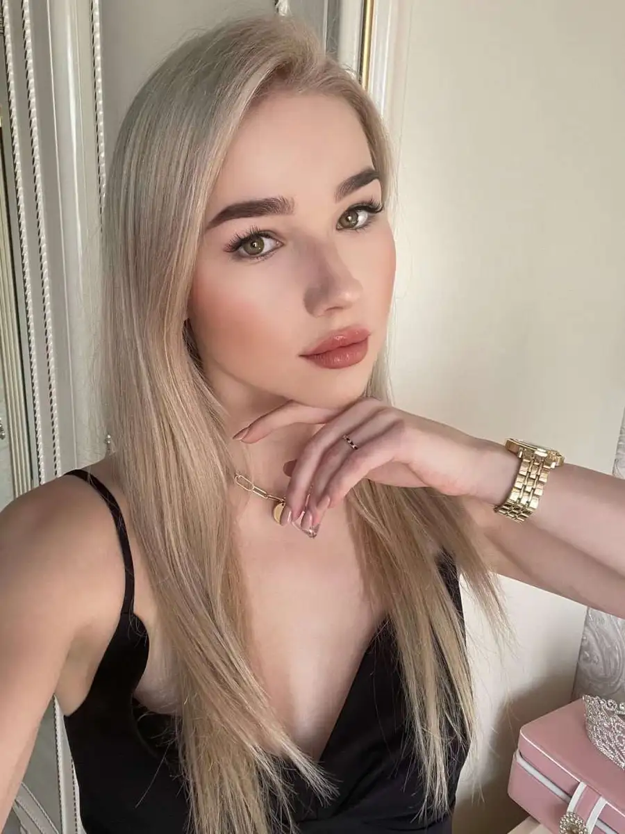 Betany escort in London