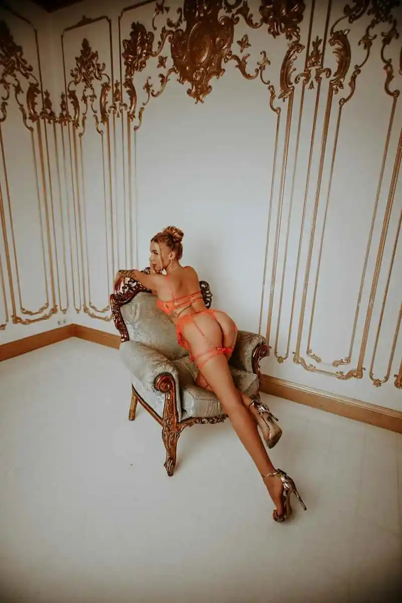 Candy escort in London