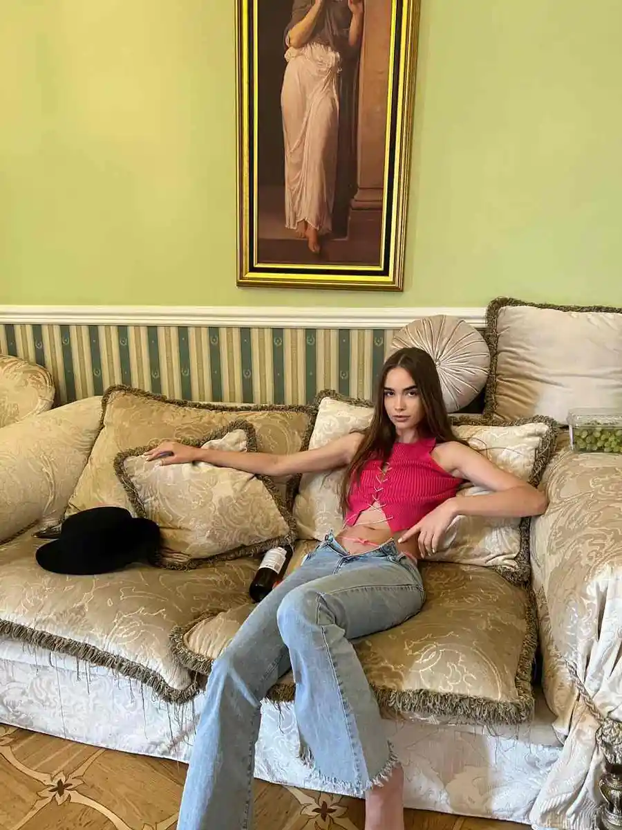 Cleo escort in London