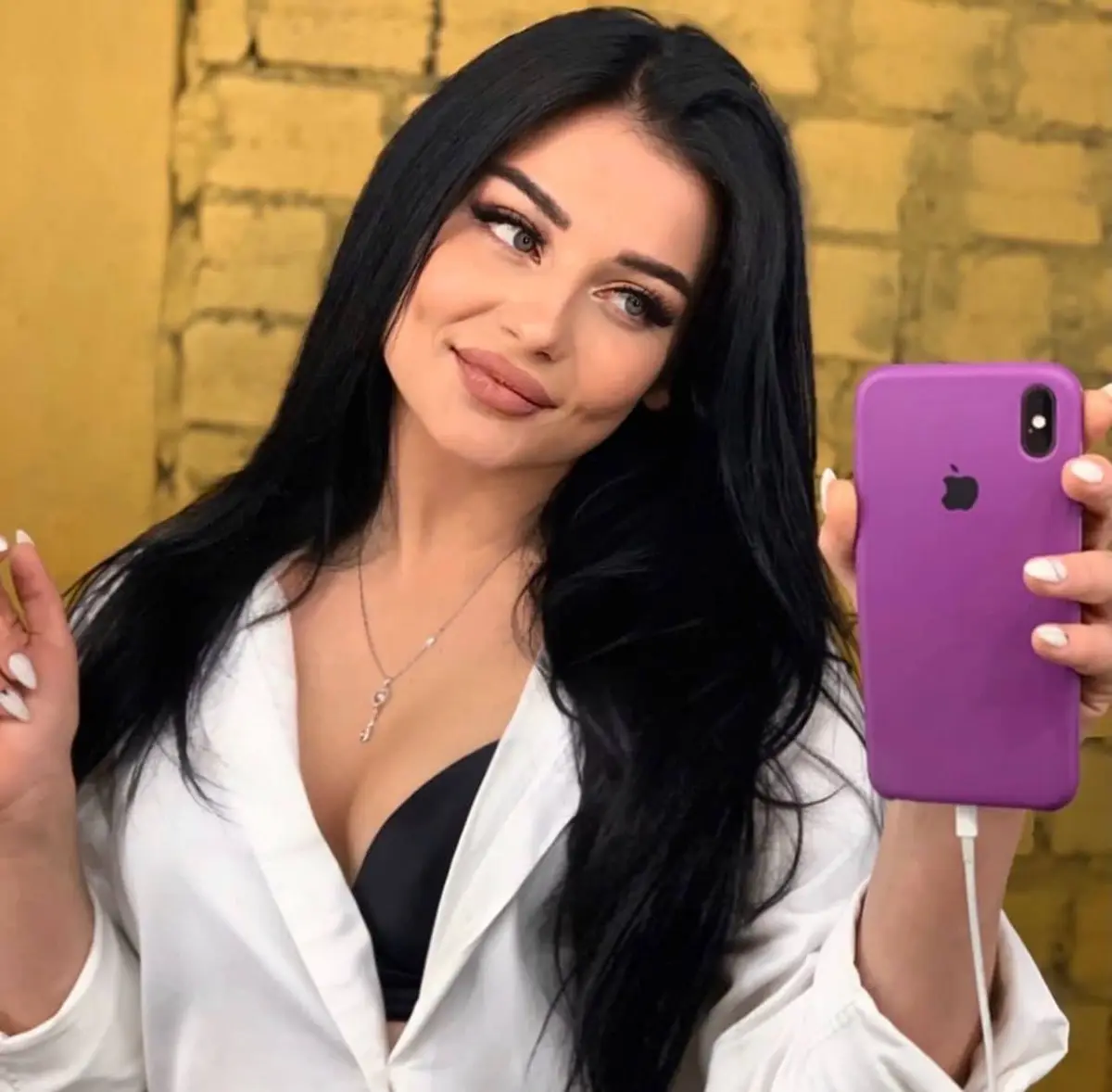 Darina escort in London