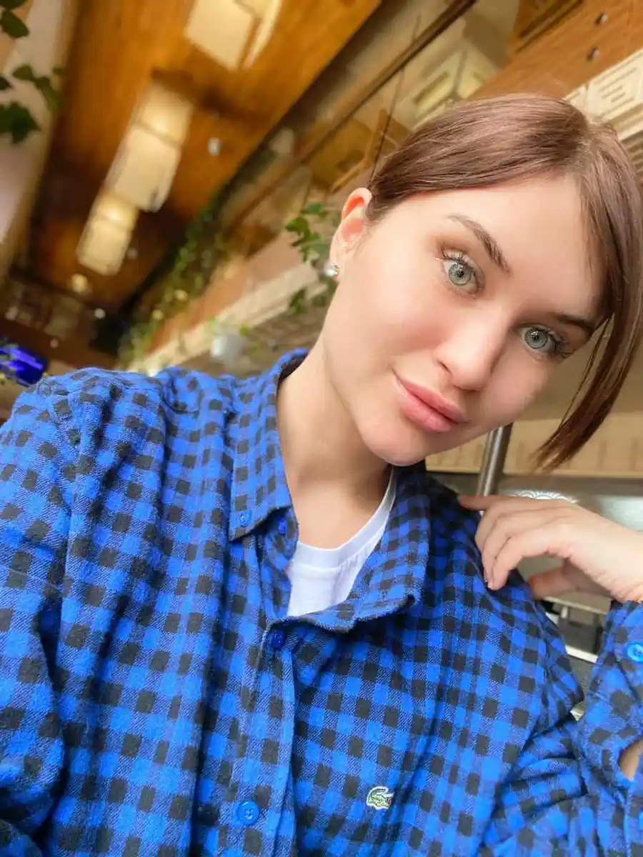 Darina escort in London