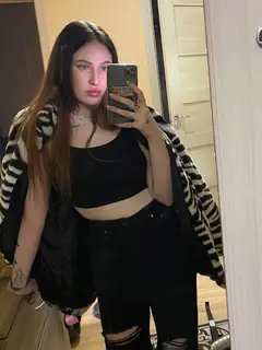 Elice escort in London