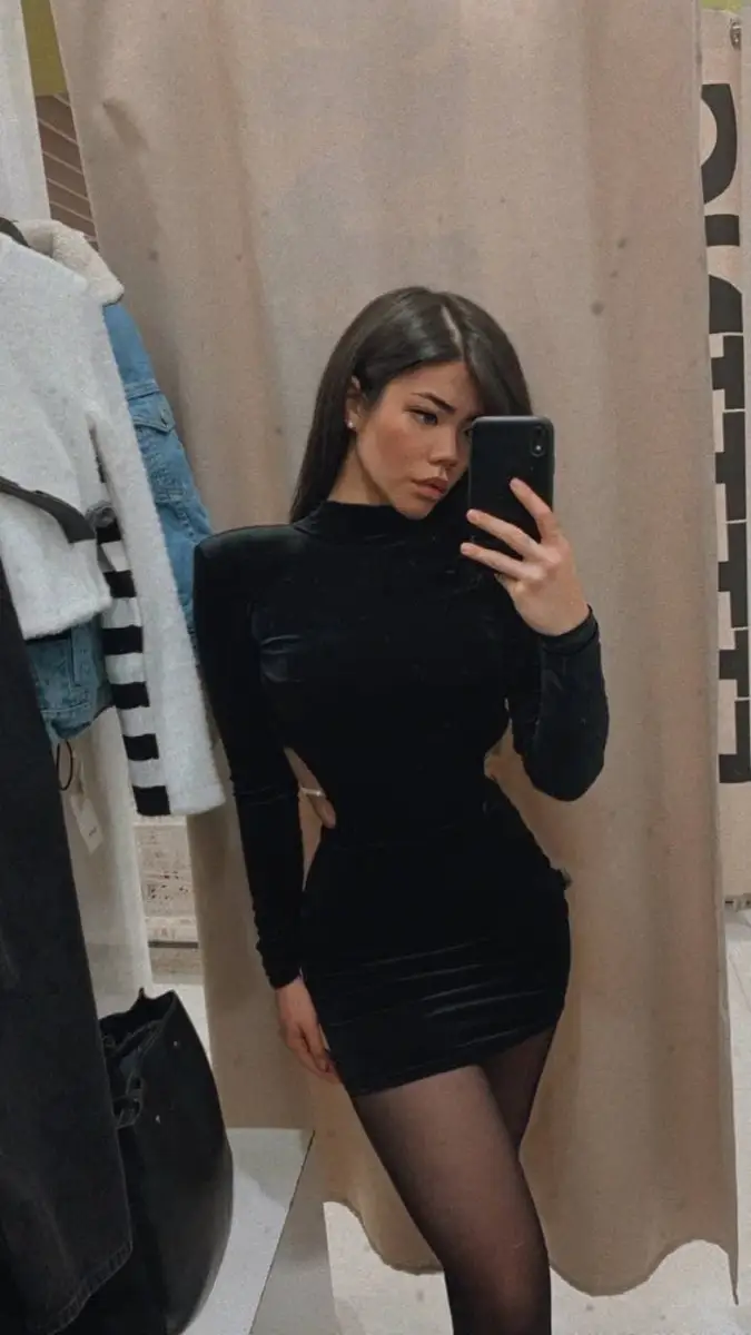 Elina escort in London