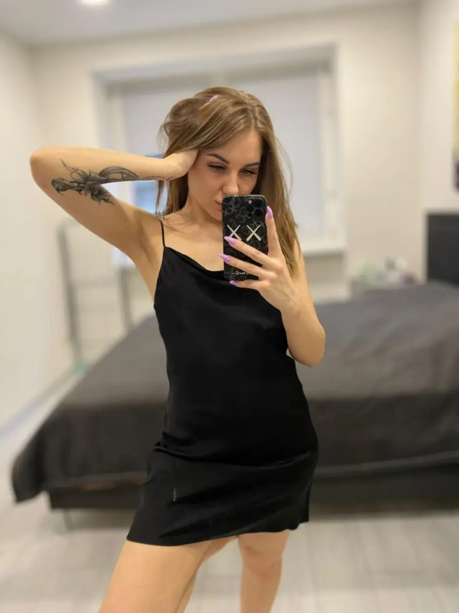 Elza escort in London