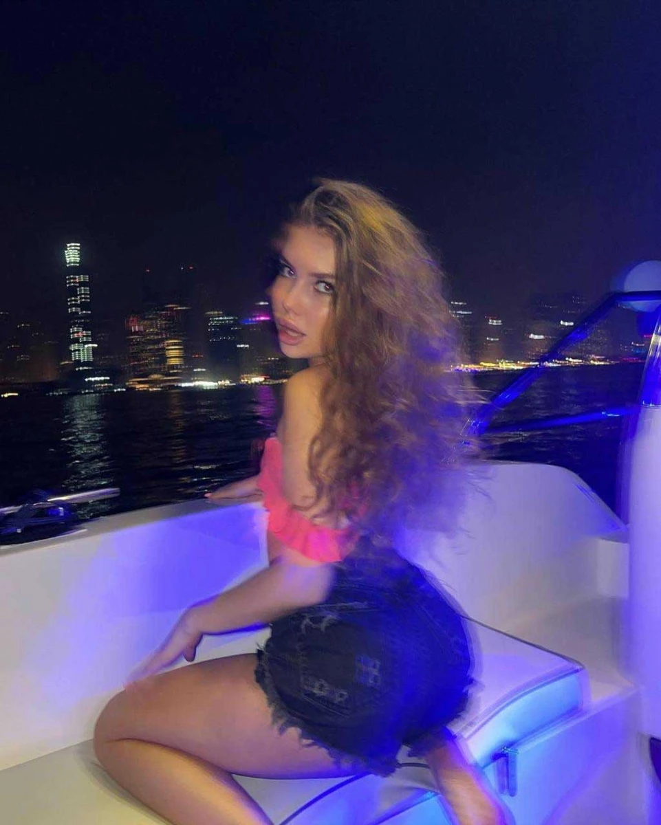 Erika escort in London
