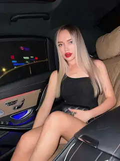Eva escort in London