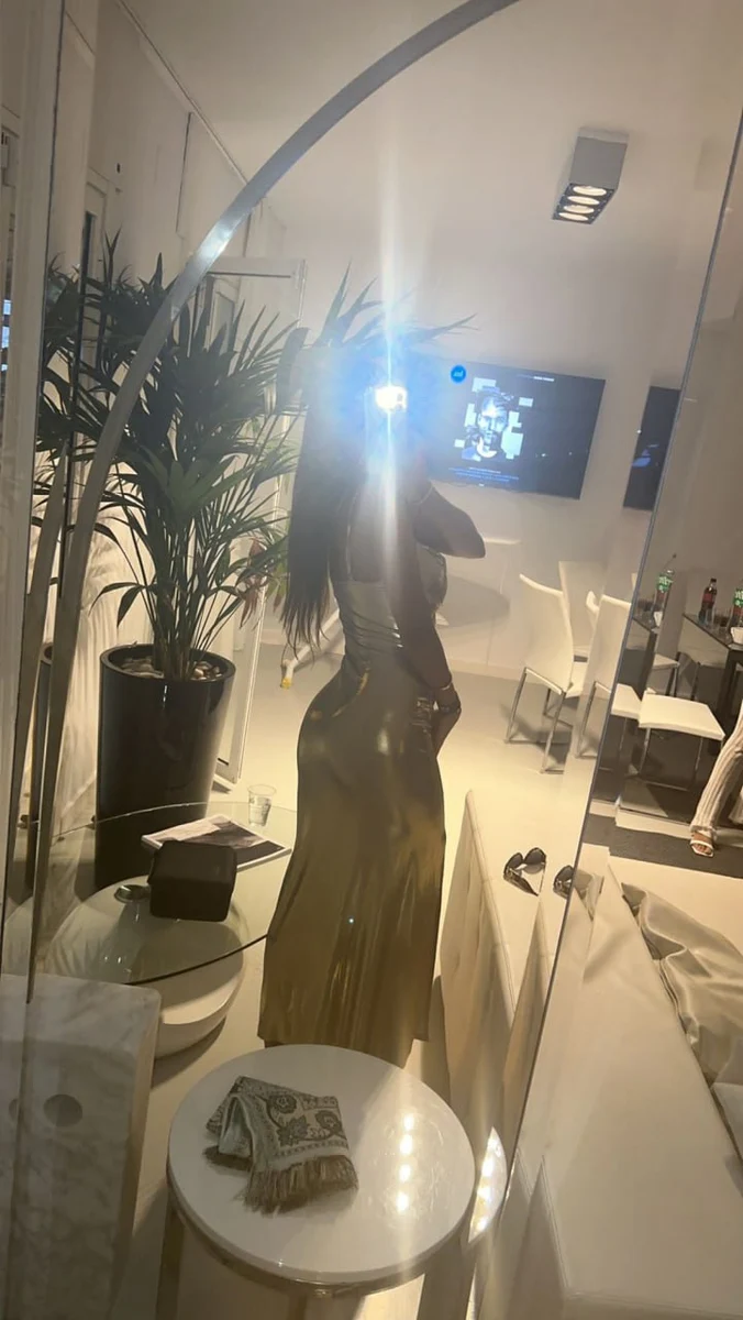 Julia escort in London