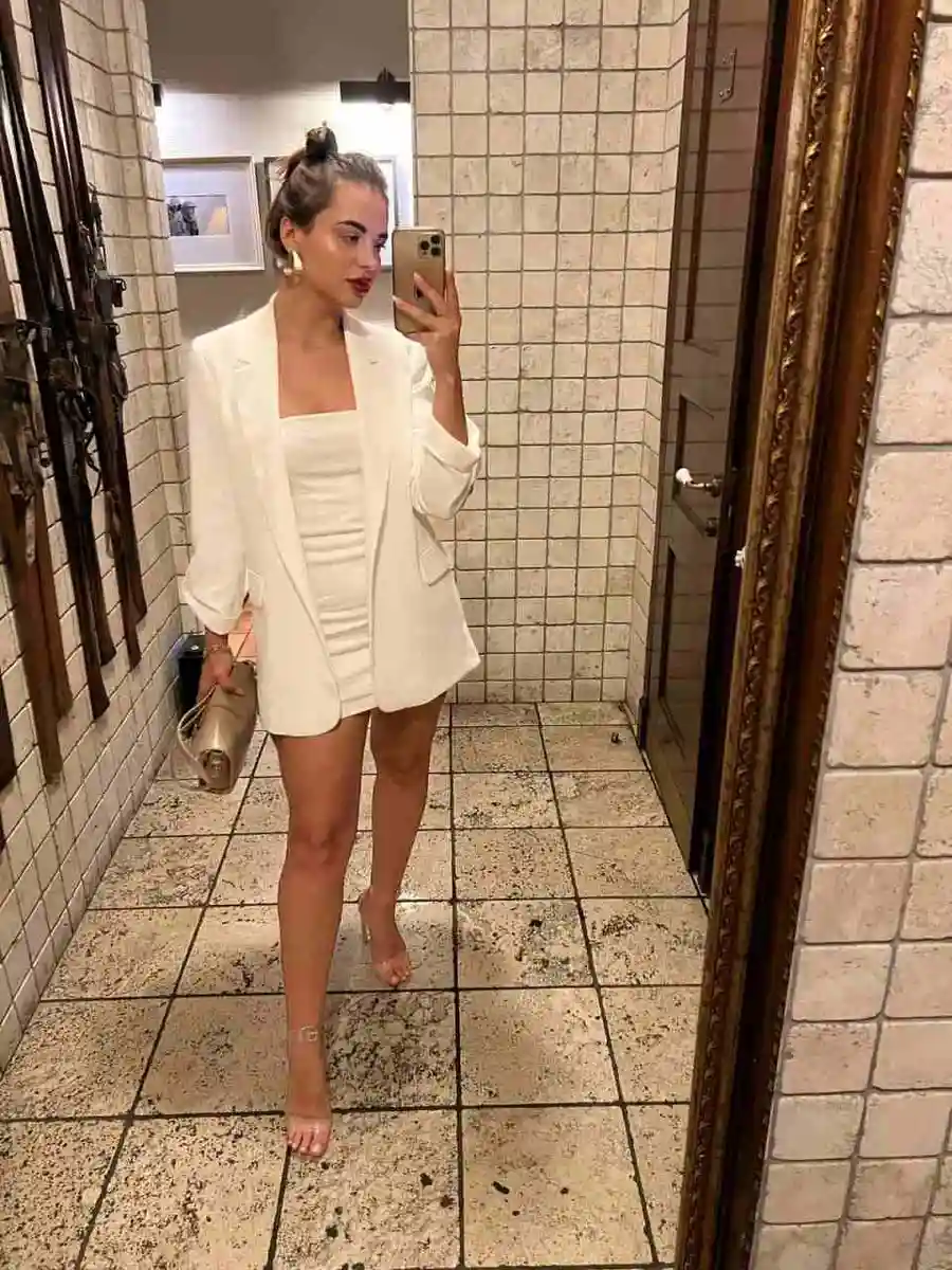 Karina escort in London