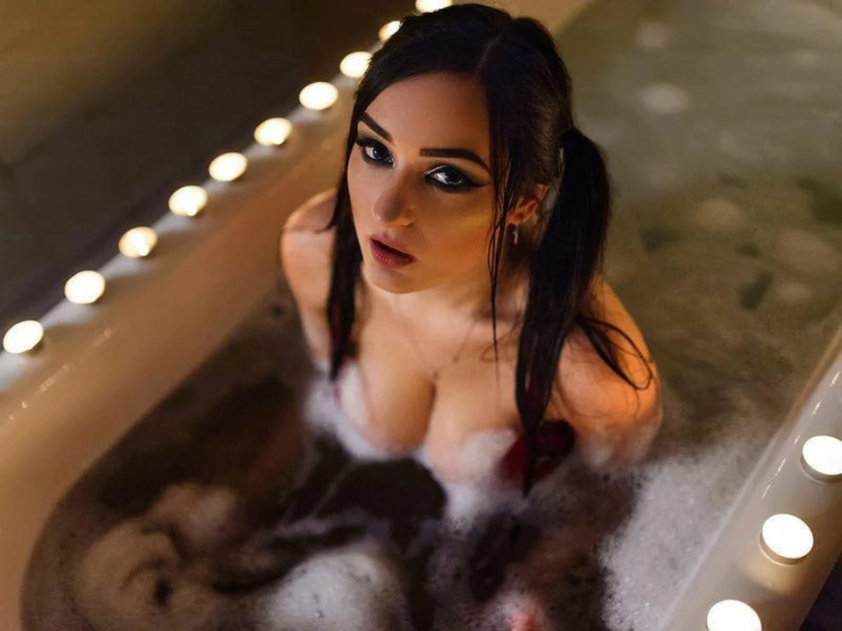 Karina escort in London