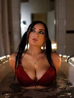 Karina escort in London