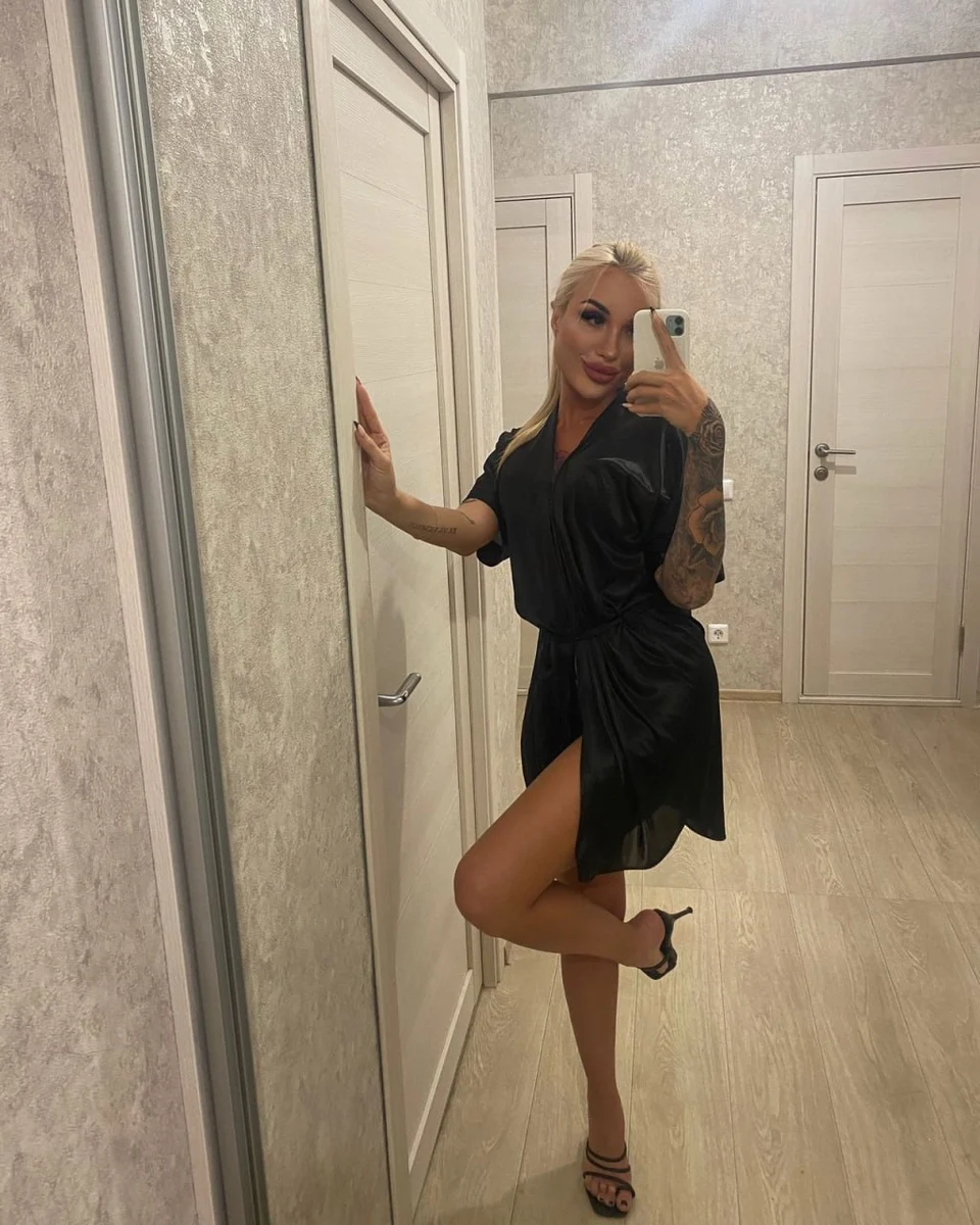 Katya escort in London
