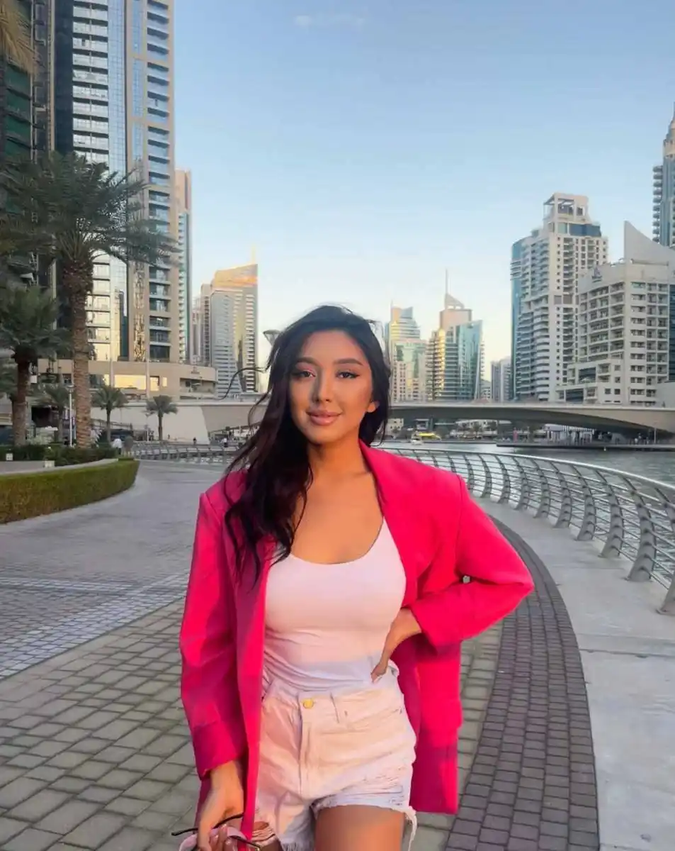 Kiera escort in London