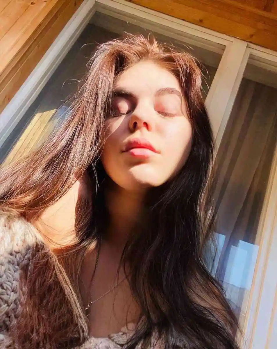 Kira escort in London