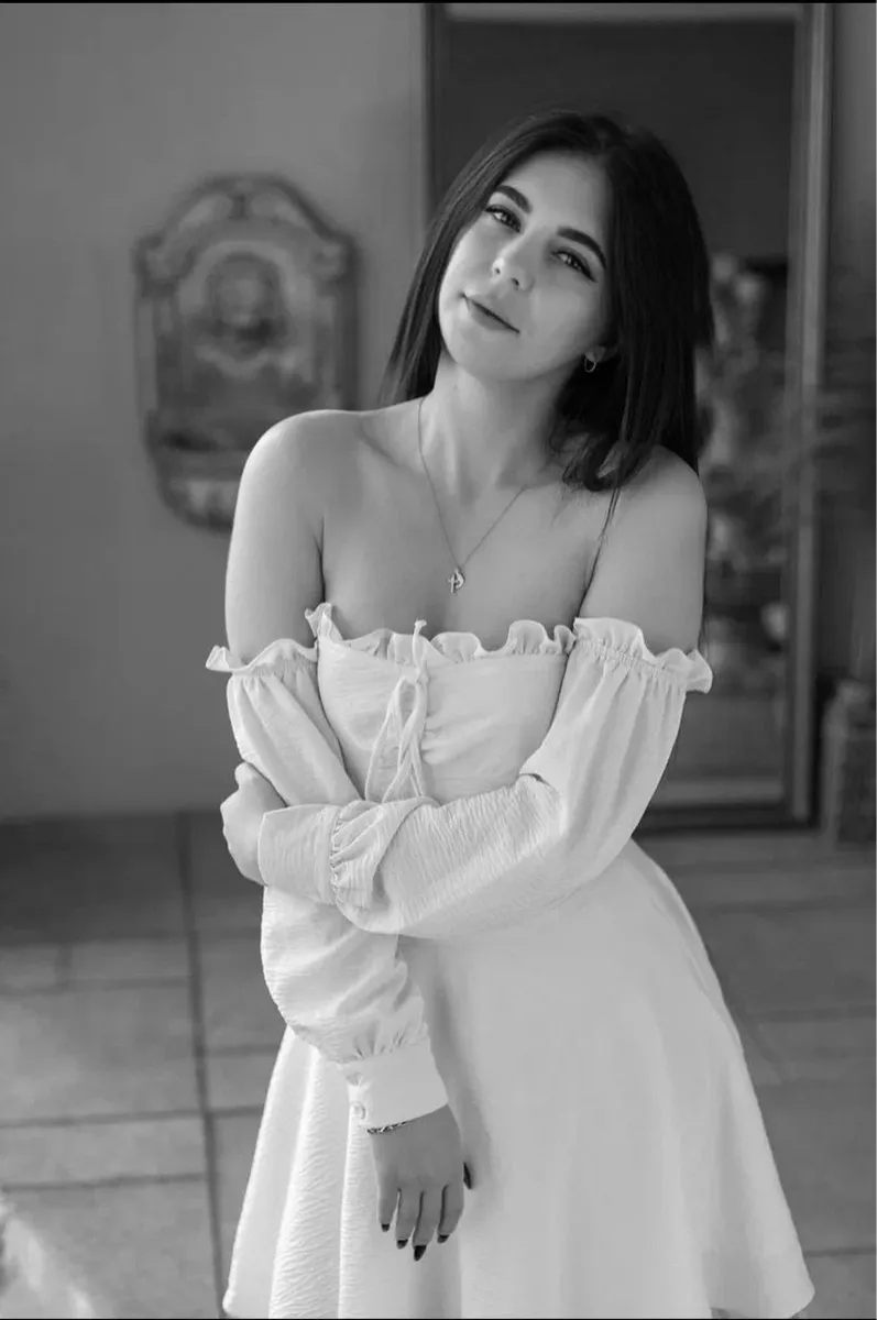 Kira escort in London