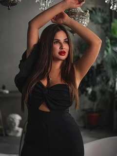 Kira escort in London
