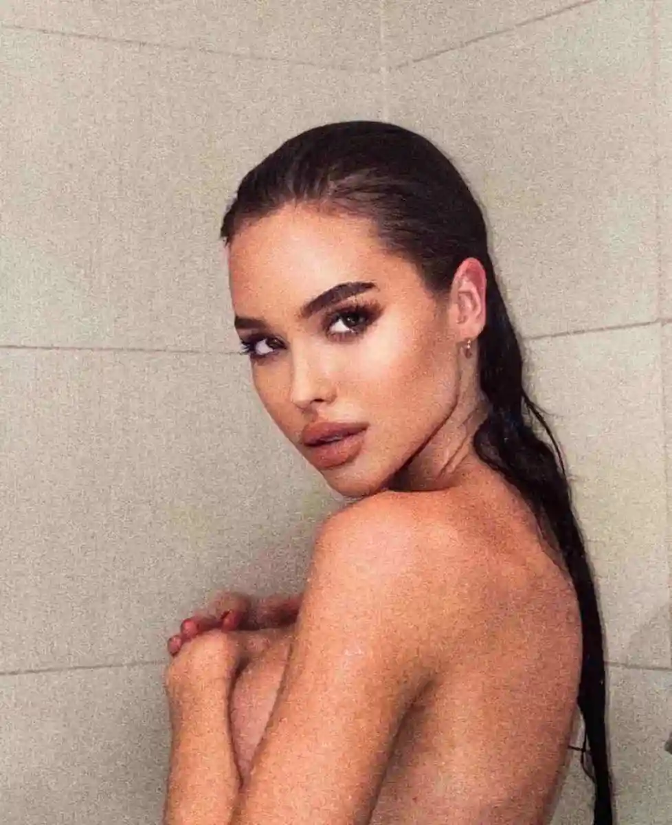 Lana  escort in London