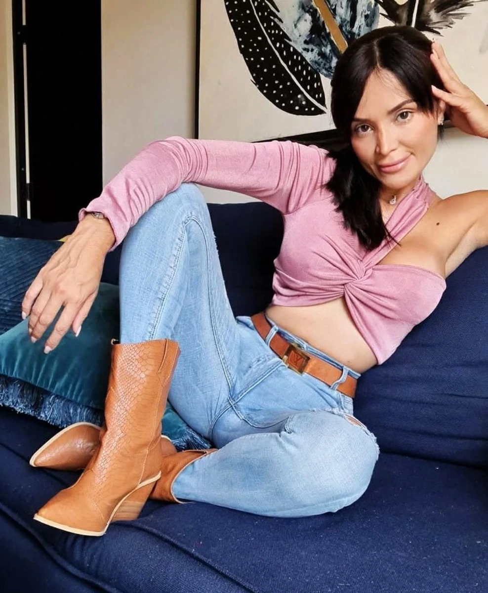 Leyla escort in London