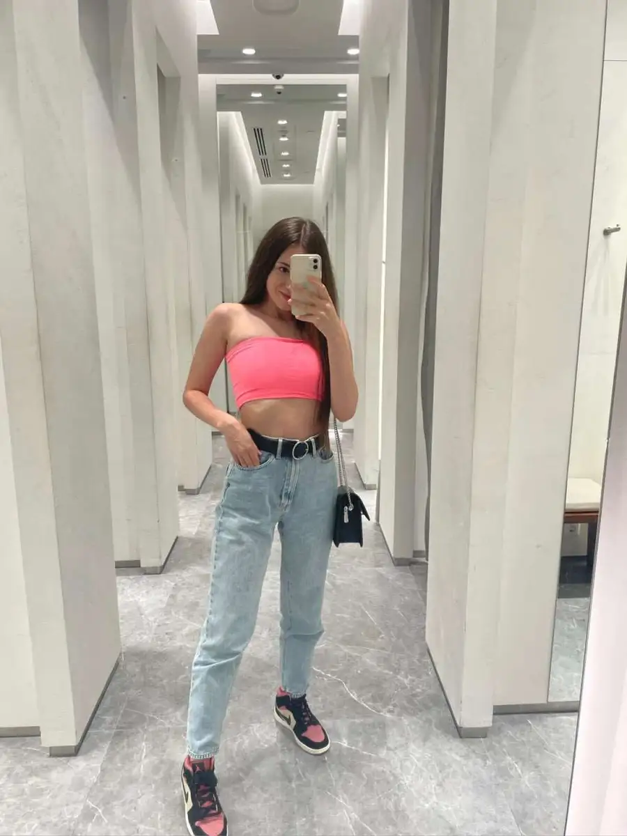 Lily escort in London