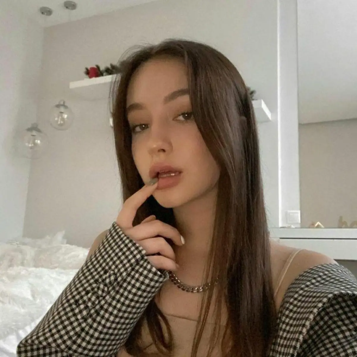 Lina escort in London