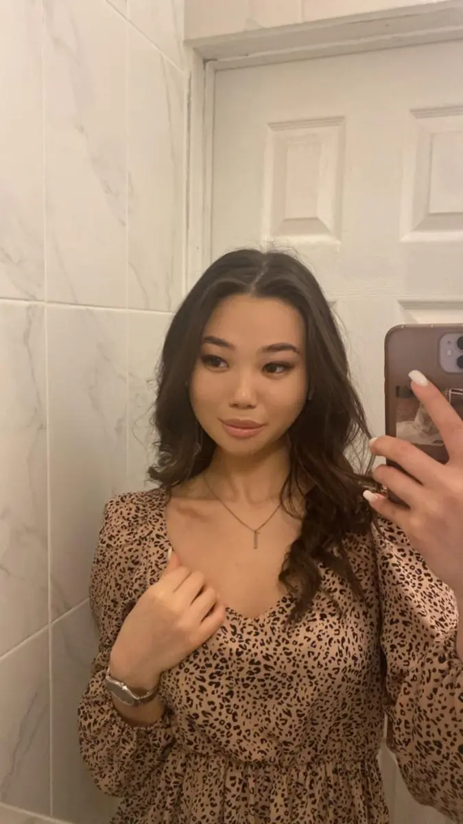 Madina escort in London