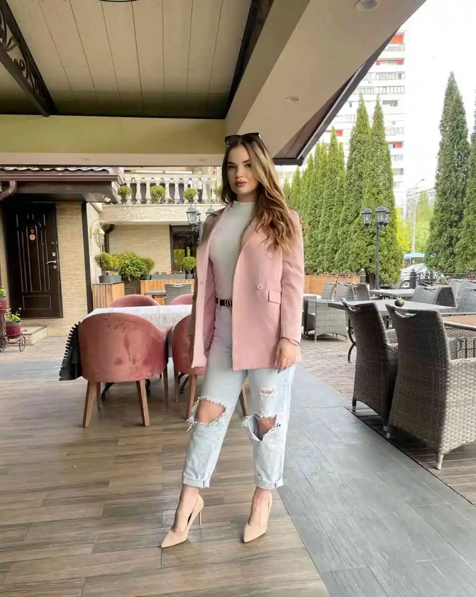 Malika escort in London
