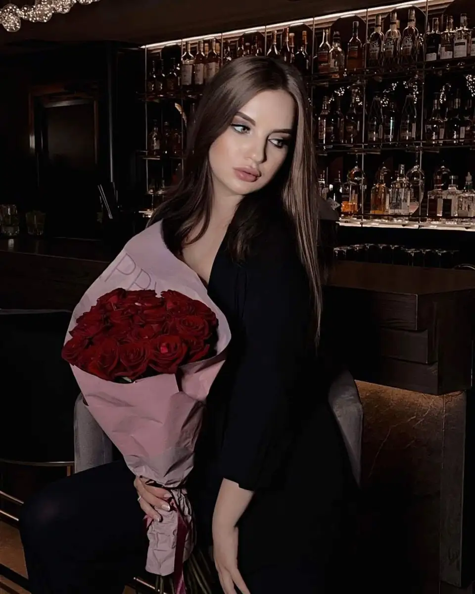 Malika escort in London