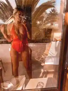 Malika escort in London