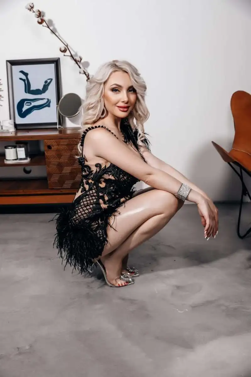 Margot escort in London