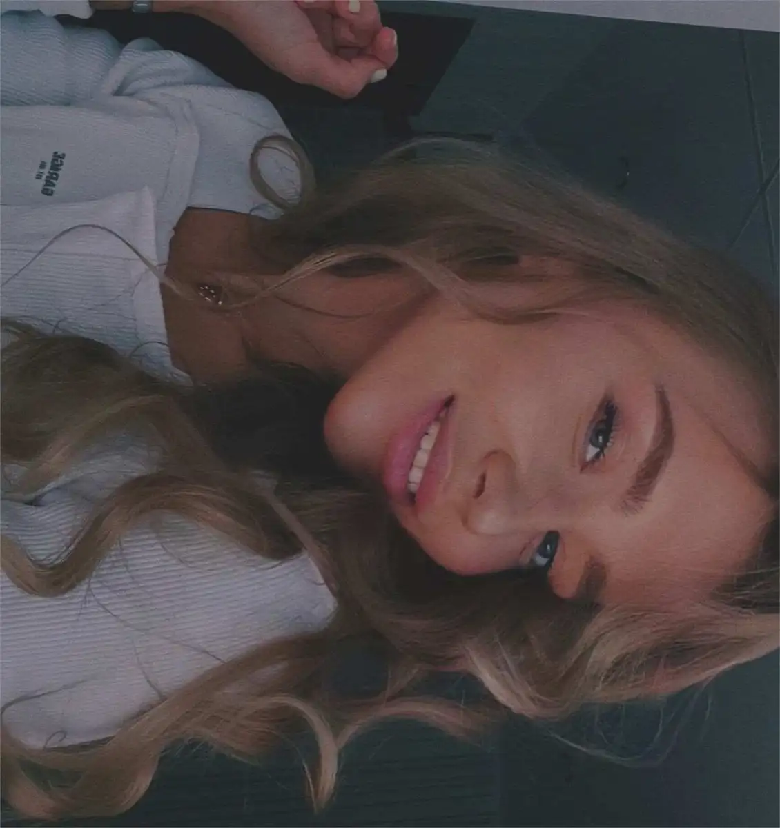 Mary escort in London